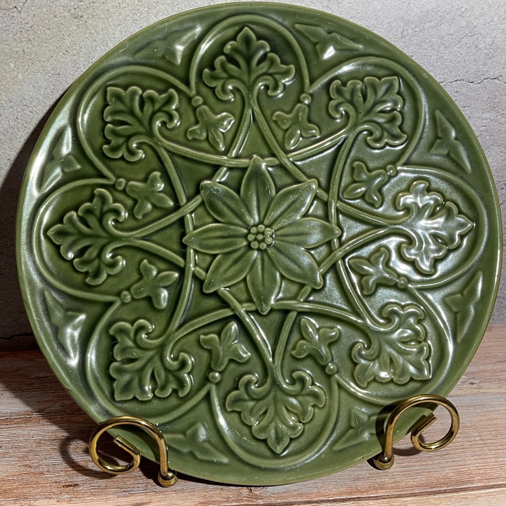 French Art Nouveau Plates in Green Embossed Floral Patterns Dark Green Set of 2 - Picture 4 of 7